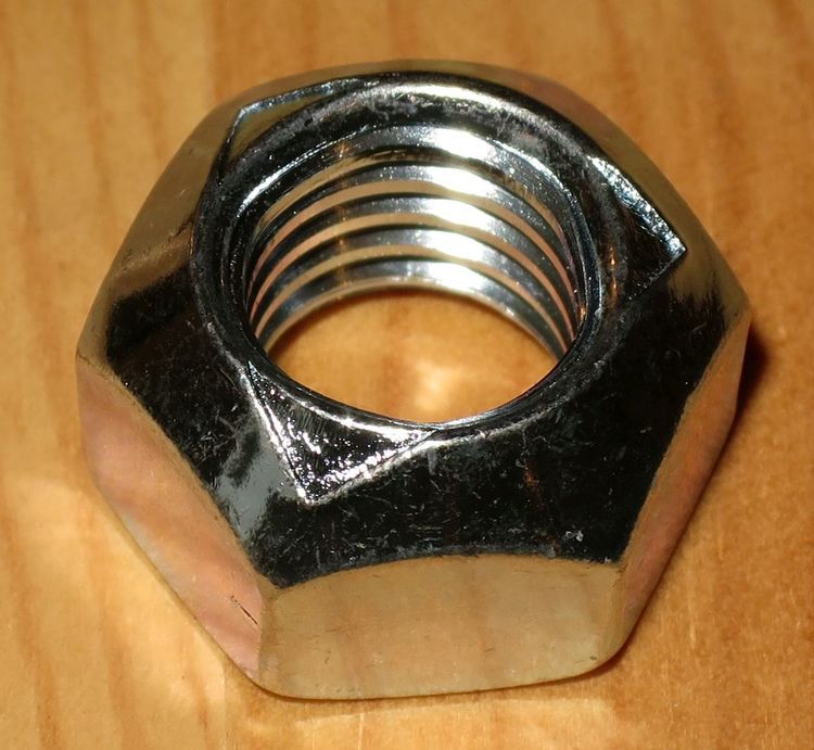 LÅSMUTTER HELMETALLISK FZB M10 10st