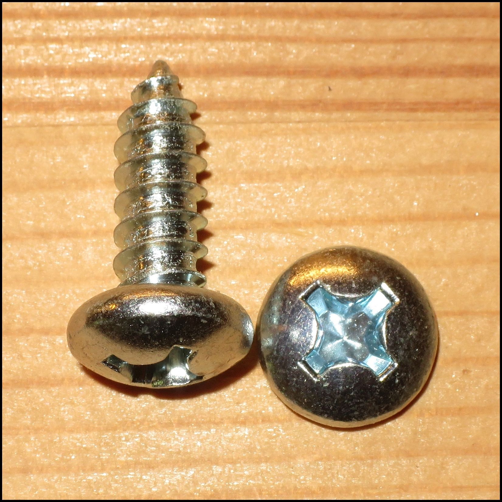 PLÅTSKRUV KULLRIG FÖRZINKAD ST 4,8x19mm 25st