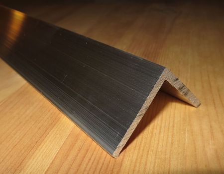 ALUMINIUM VINKELPROFIL 25x25x3mm EN AW-6060-T6