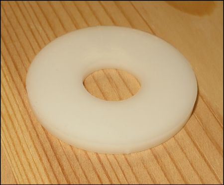 STOR PLASTBRICKA PA6.6 NYLON M4 25st