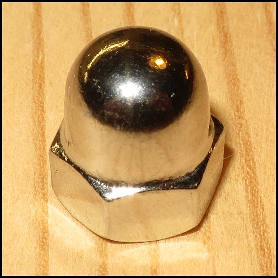 KUPOLMUTTER ROSTFRI M8 5st