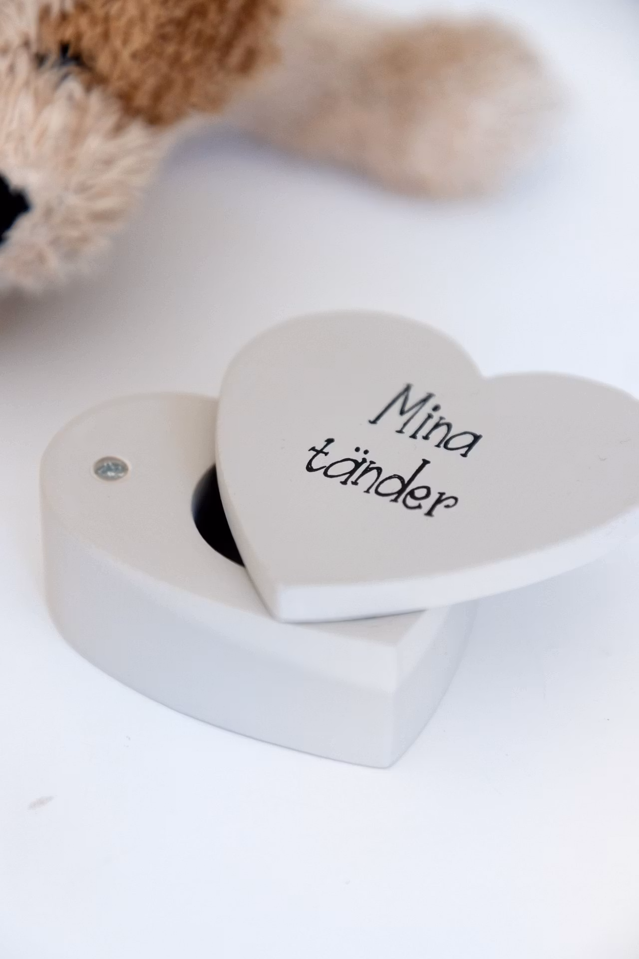 Trälåda för mjölktänder