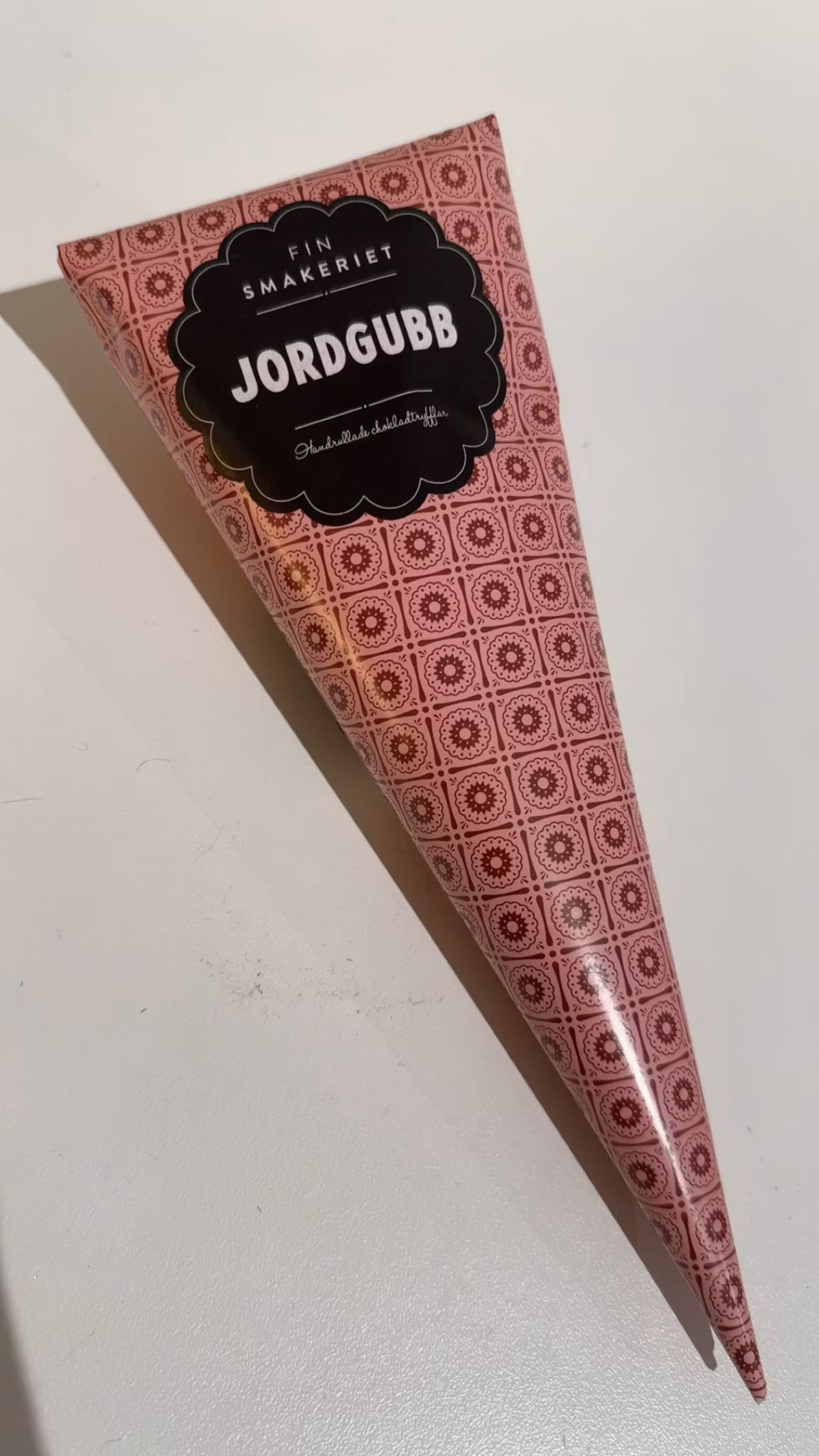Jordgubb Chokladtryfflar i strut 100g