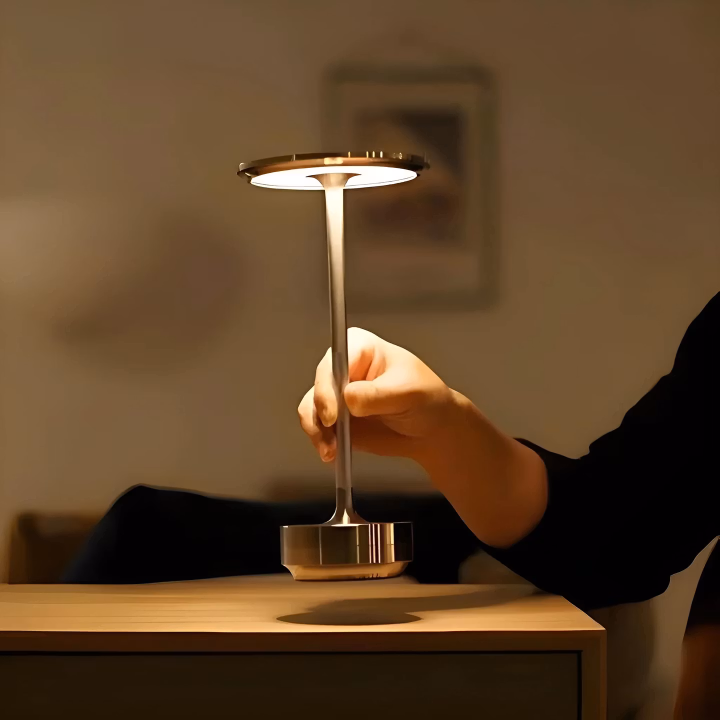 Uppladdningsbar LED bordslampa