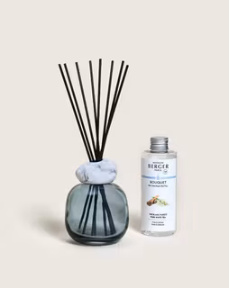 Blå/Vit Pure White Tea Doftpinnar - Maison Berger Sweden