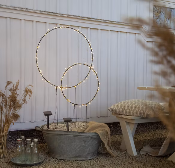 Stor ring solcellsdekoration