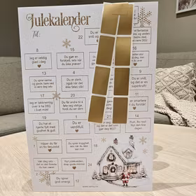 NY versjon: Skrapekalender m/ komplimenter & god-ord