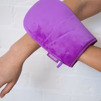 MINETAN Life Is Better In Color Brozne on Applicator Mitt