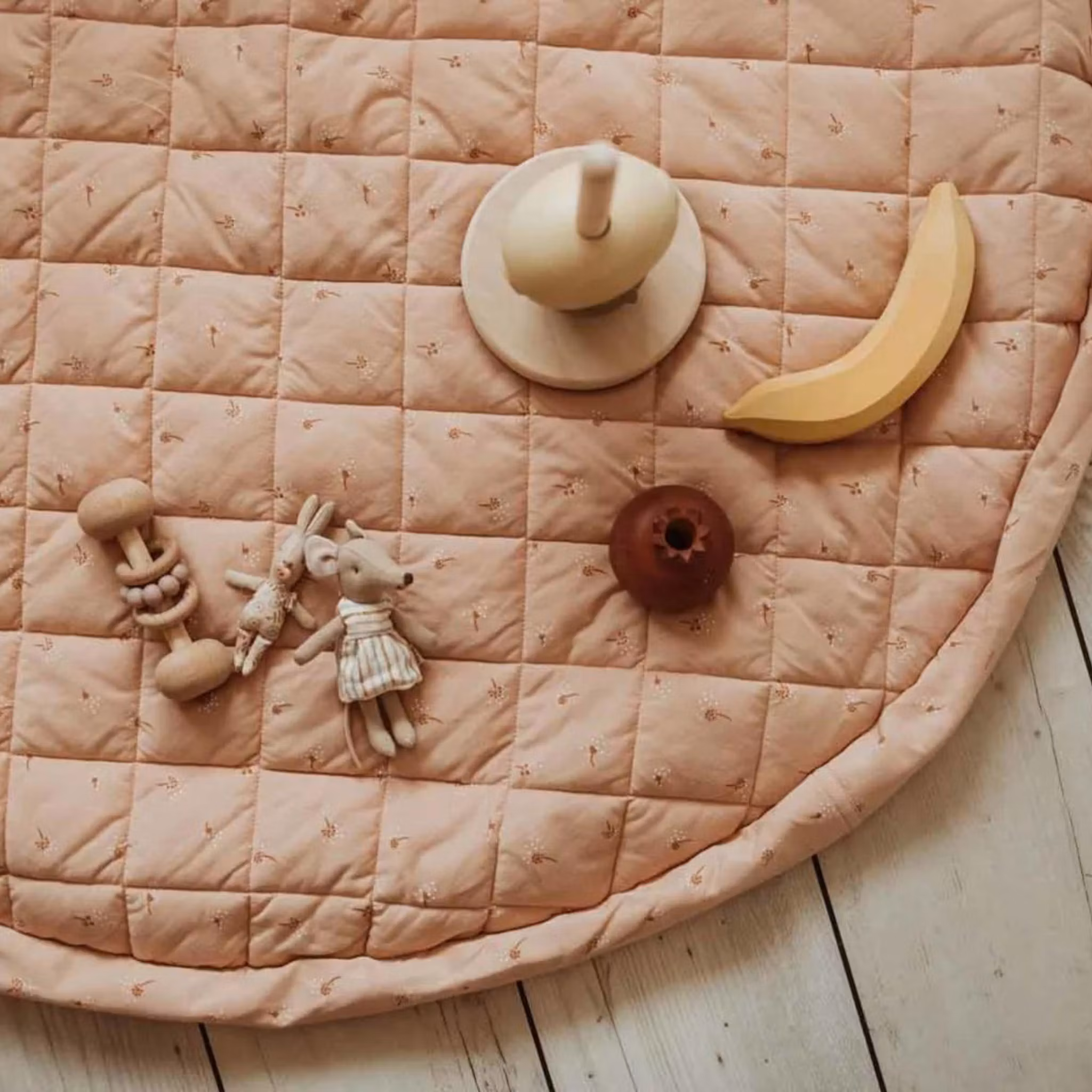 Play&Go® 2-i-1 Lekmatta och förvaring Quilted Fleuri