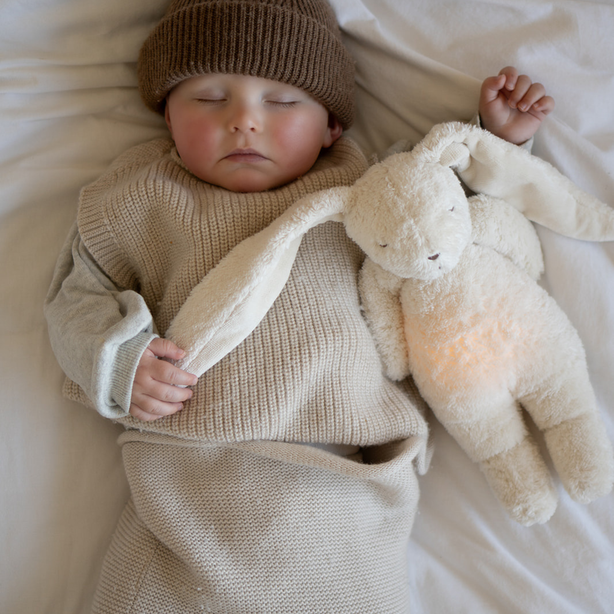 Moonie 2.0 The Organic Humming Bunny Kanin med lampa och ljud Polar