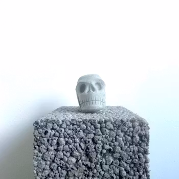 Betongbror kristallskalle