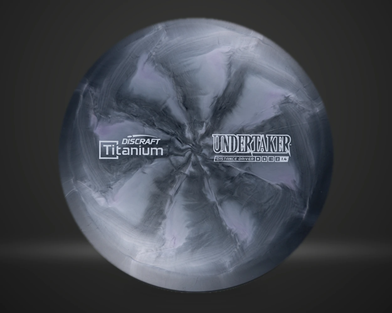 Titanium Undertaker fairway driver i assortert farge, vist forfra på mørk produktbakgrunn