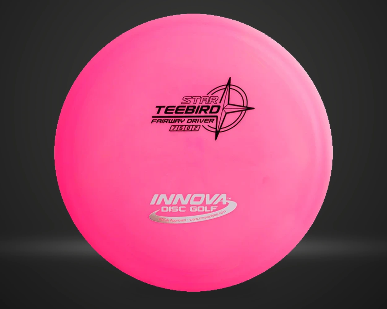Star Teebird fairway driver i rosa, vist forfra på mørk produktbakgrunn