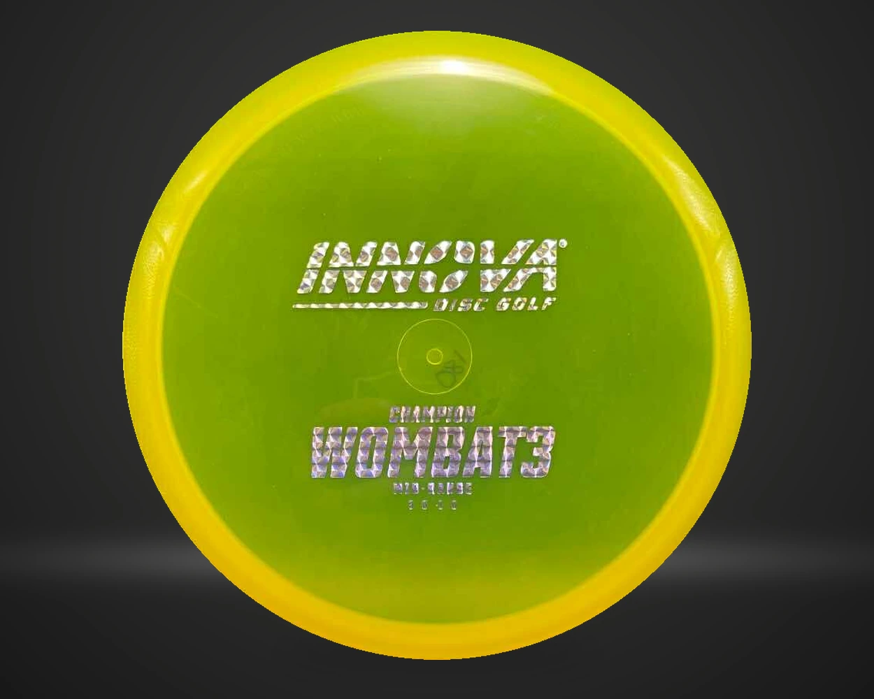 Champion Wombat3 midrange i flerfarget plast, vist forfra på mørk produktbakgrunn