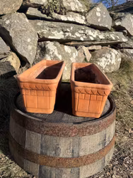 Vintage blomlådor terrakotta