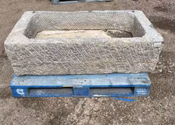 Stort stentråg - 127x61cm