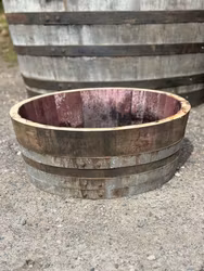 Delat 225 liters vinfat (set om 2)