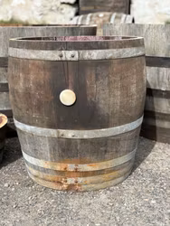 Delat 225 liters vinfat (set om 2)