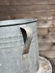 Vintage krukor av zink