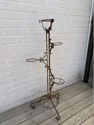 Vintage blompiedestal smide