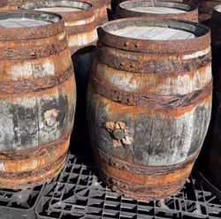 Whiskyfat 60 liter med patina