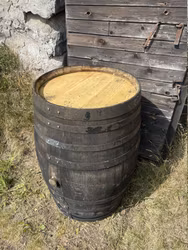 Vinfat 225 liter patinerad svart