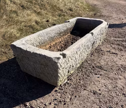Stort kalkstenstråg 152x63cm