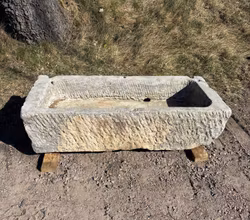 Stort kalkstenstråg 129x58cm