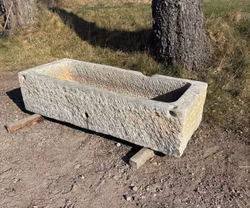 Stort kalkstenstråg 155x61cm