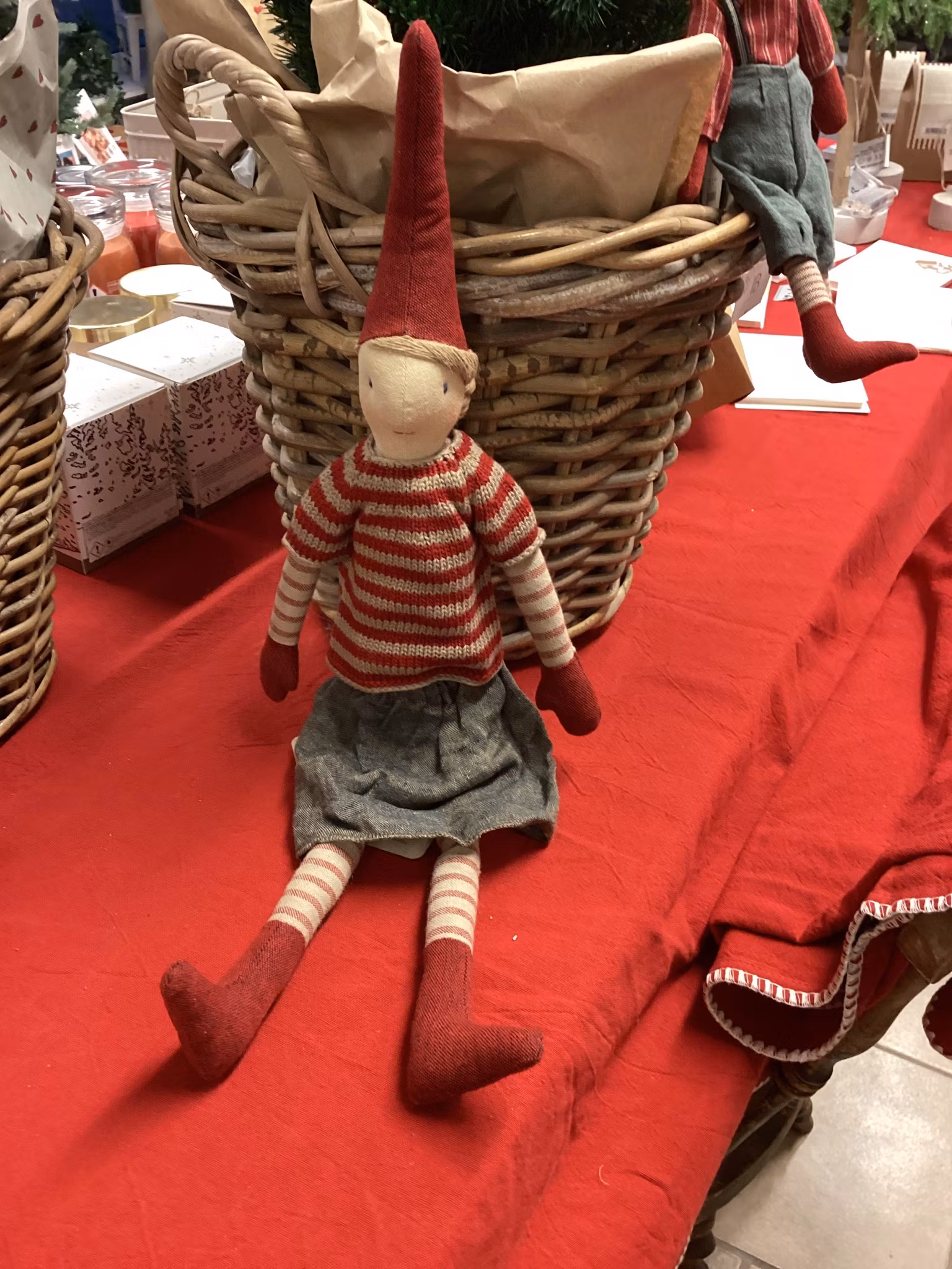 MAILEG SIZE 3 TJEJ RÖD RANDIG TRÖJA