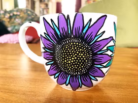 OLIKA BLOMMOR mugg
