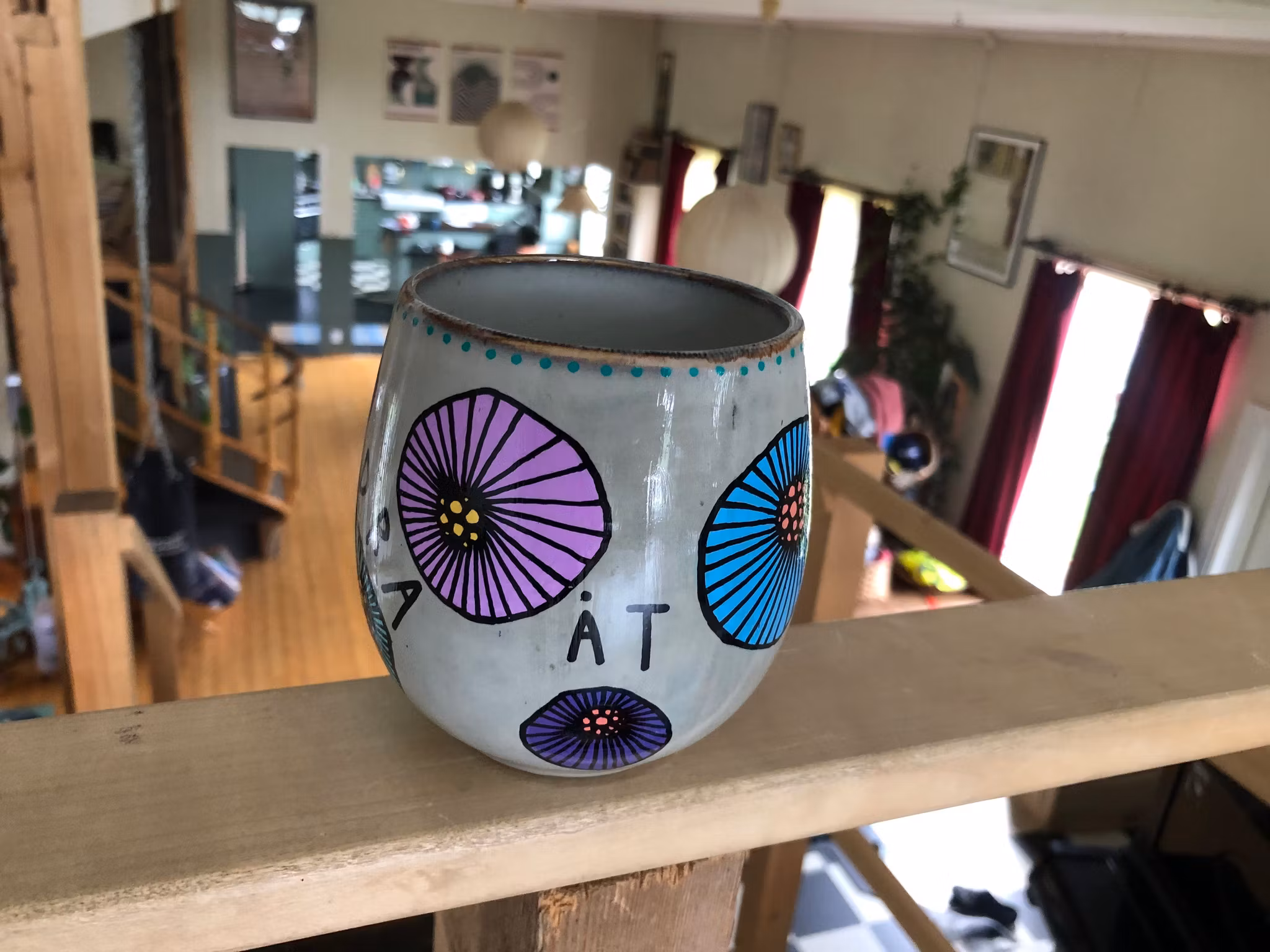 DRA ÅT HELVE(TE) mugg
