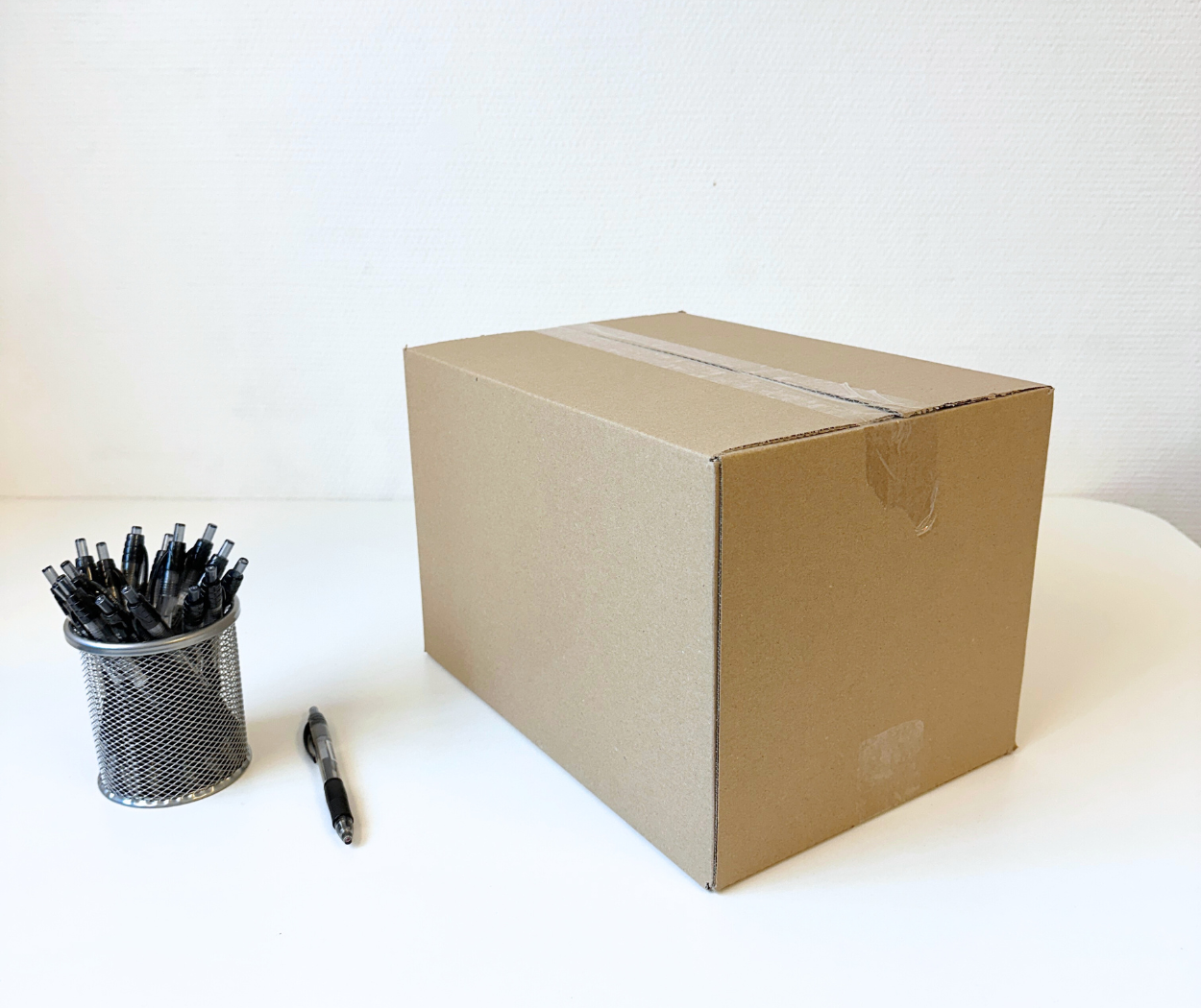L310 x W220 x H210mm.