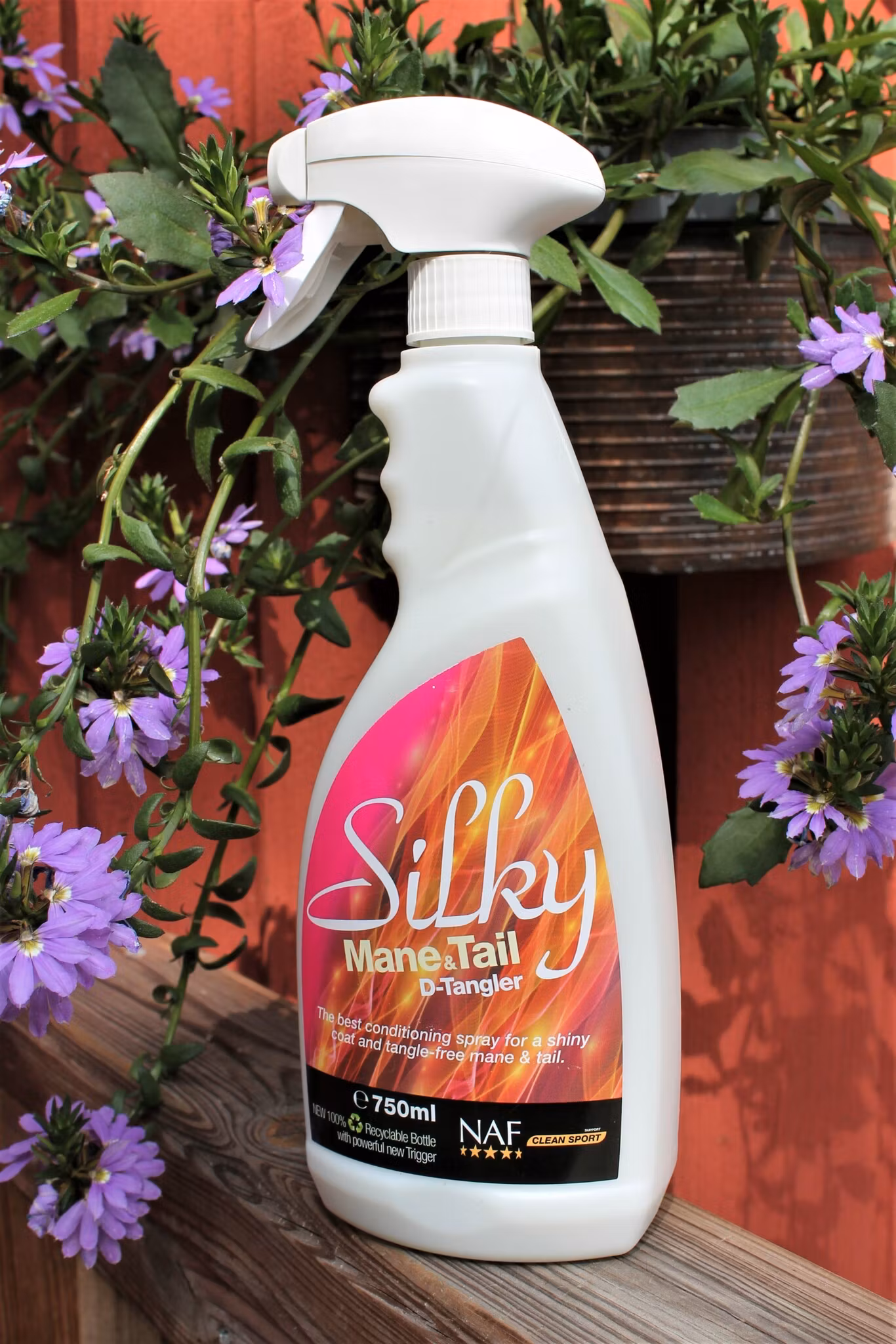 NAF Silky man & svans spray 750 ml