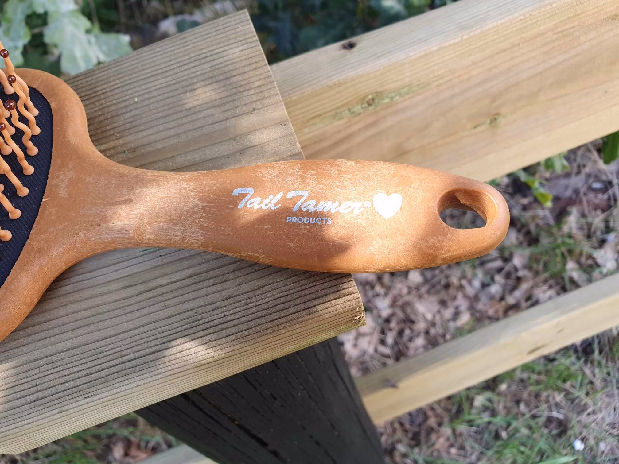 Tail Tamer Wood Paddle Brush