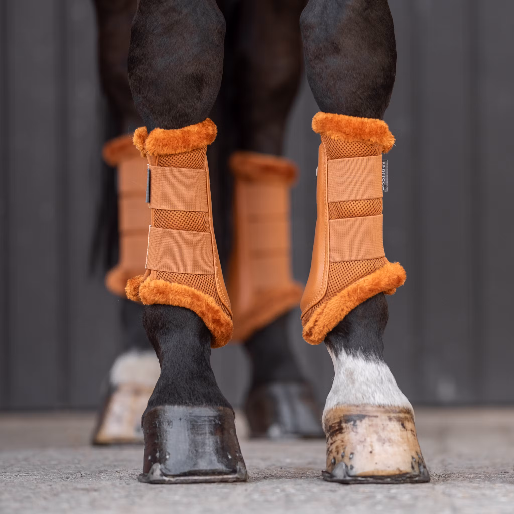 Busse Boots Breezy Plush