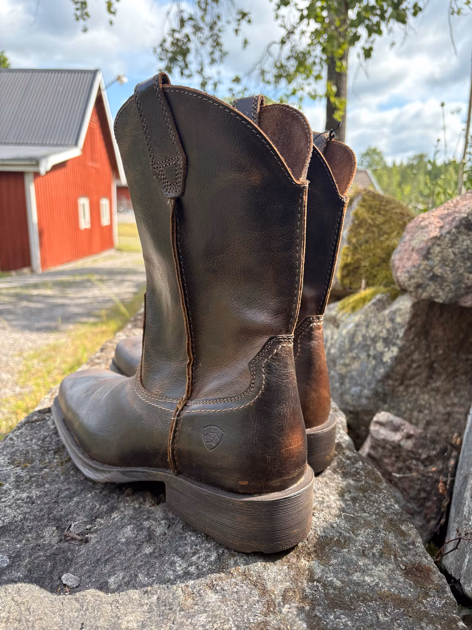 Rambler Western Boot Wicker