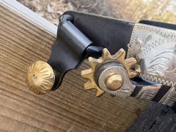 Cherokee Spurs Black