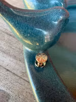 Chicago Screw short, embossed