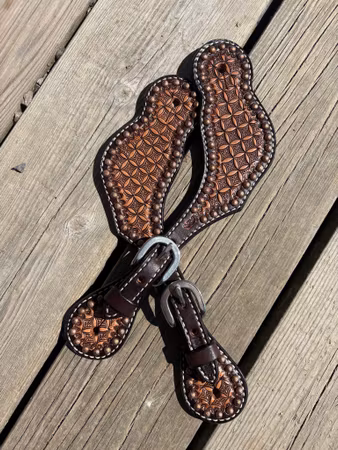 Twotoned Honeycomb Shaped Spur Straps