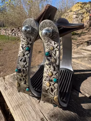 Aluminium Stirrup Engraved With Flower Rubber Step