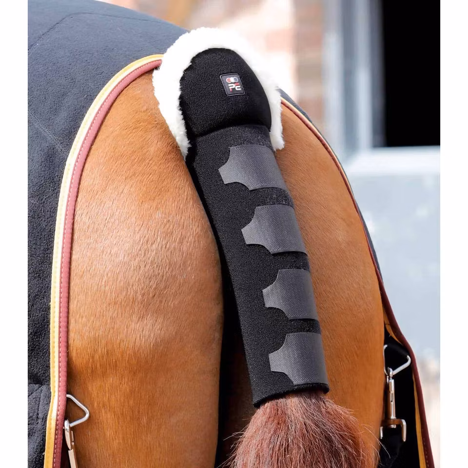 Techno Wool Anti-Slip Tail Guard Black