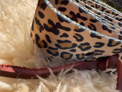 Weaver Patterned Tie Strap Leopard