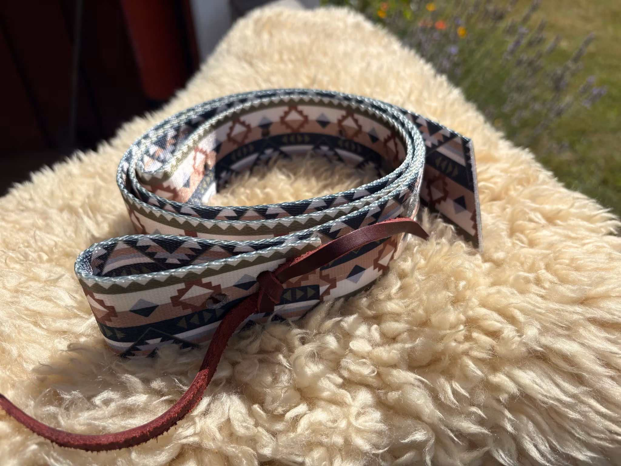 Weaver Patterned Tie Strap Trekking West