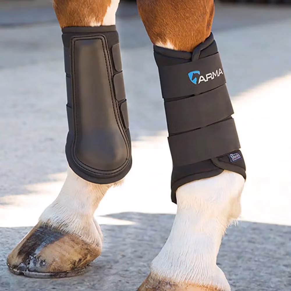 Arma Neoprene Brushing Boots Black