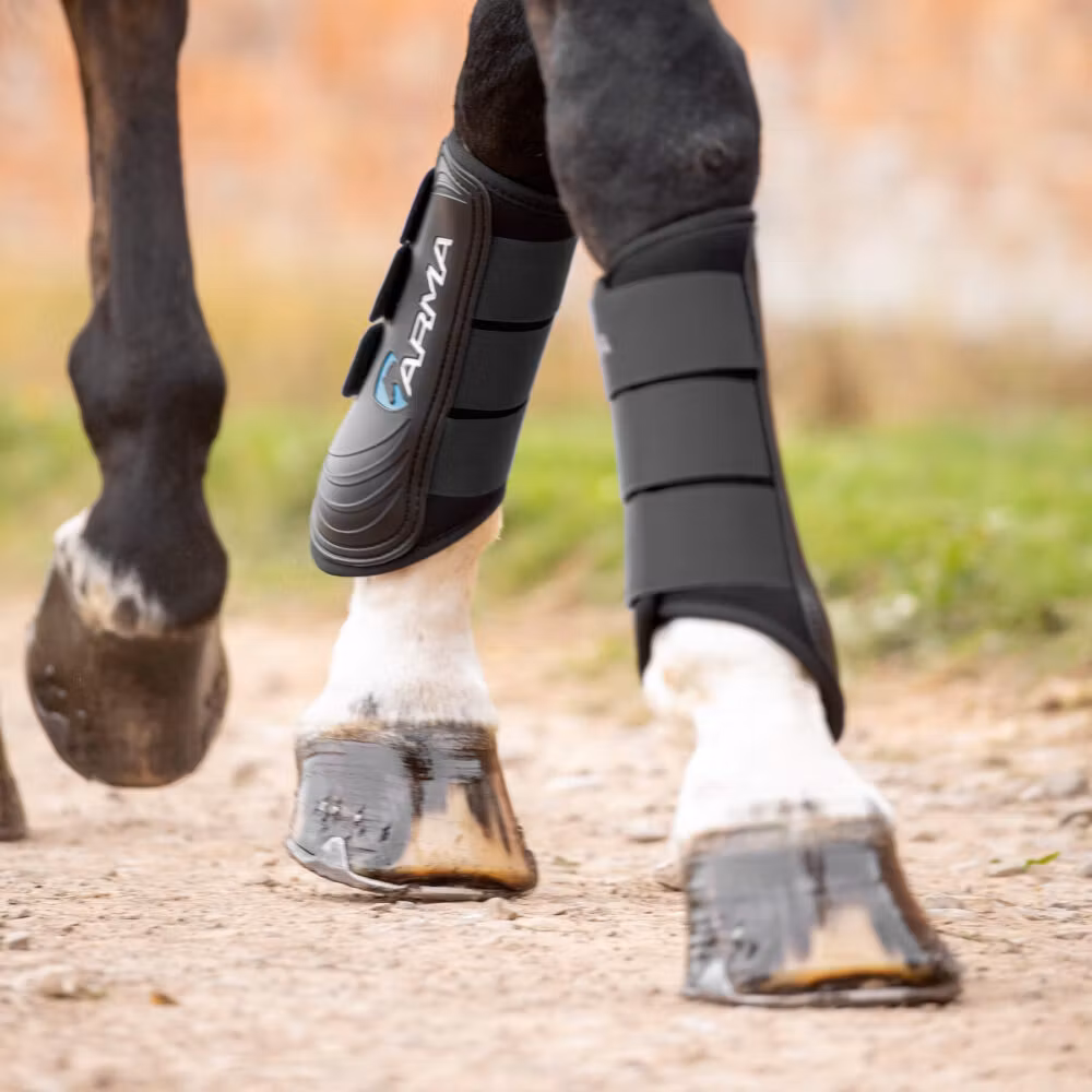 Arma Neoprene Brushing Boots Black