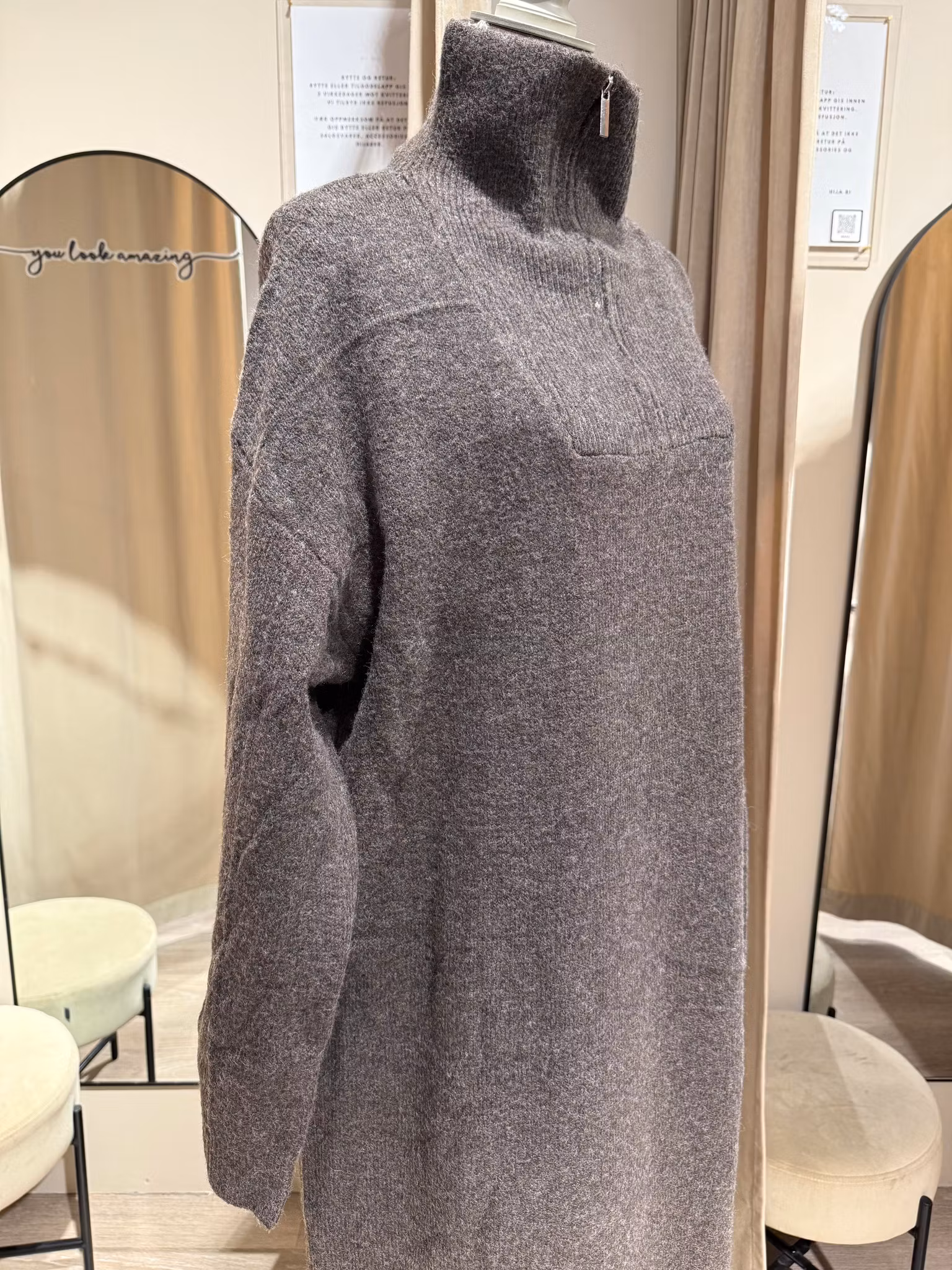 OVERSIZED KJOLEGENSER BRUN