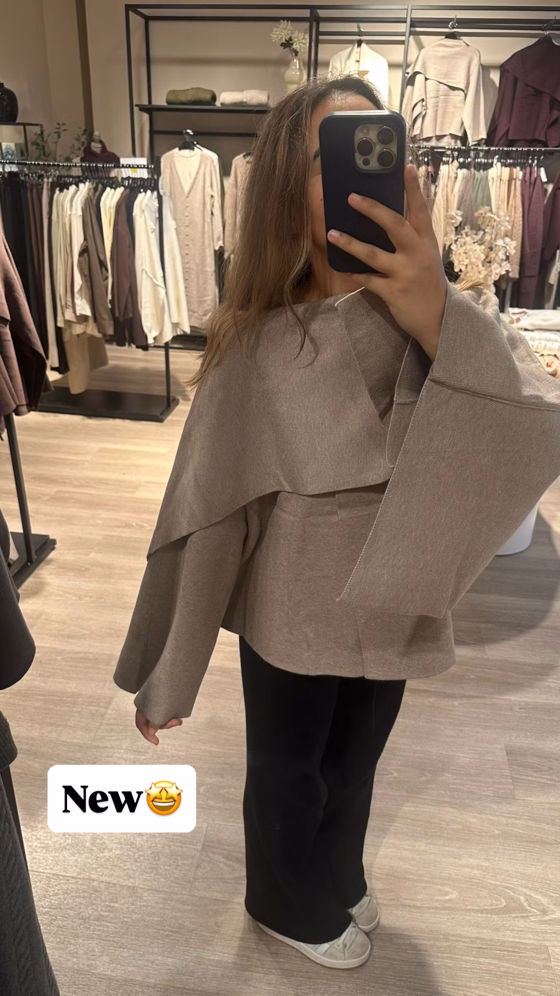 JAKKE MED SKJERF BEIGE