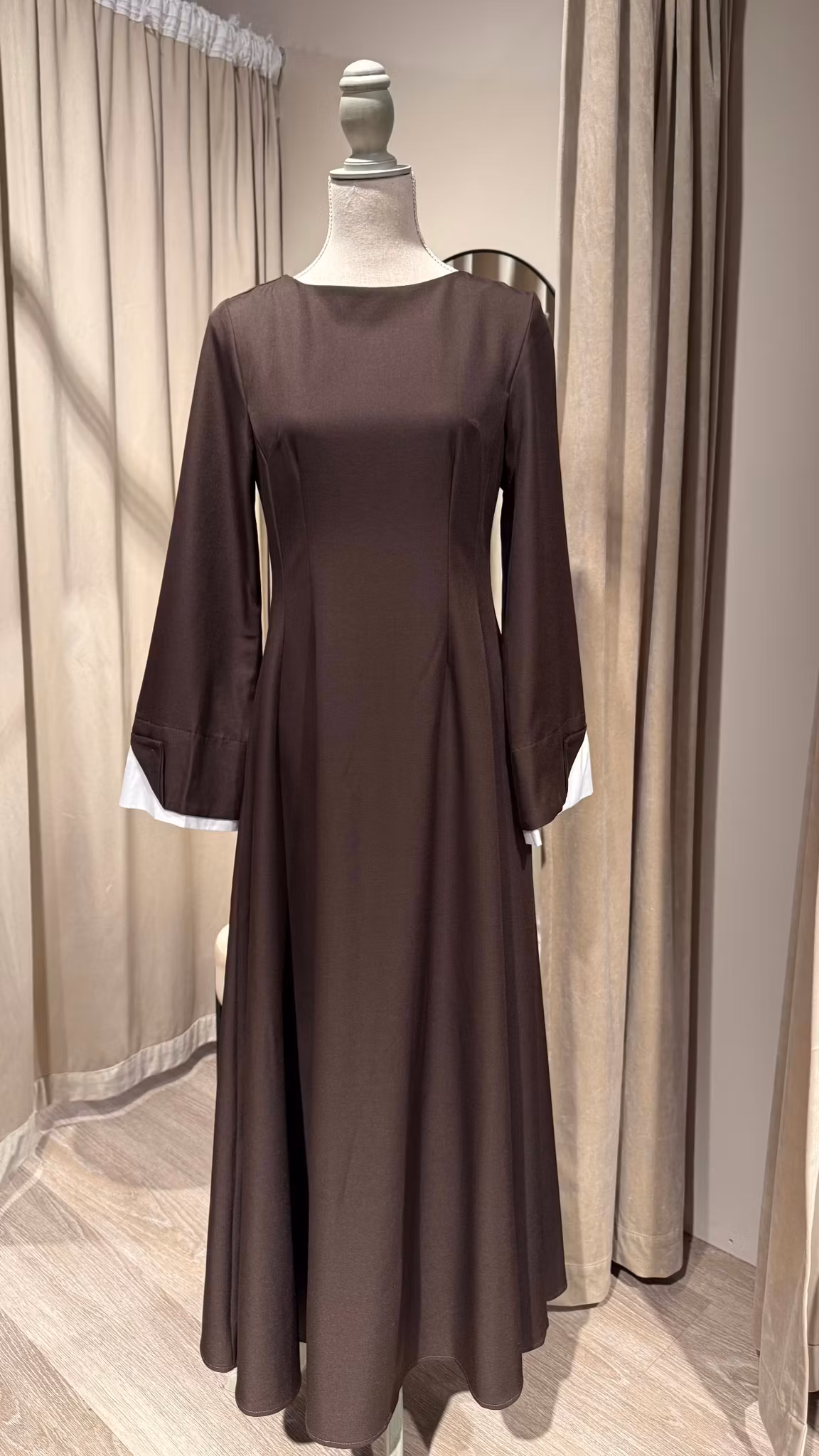 FIGURSYDD KJOLE BRUN