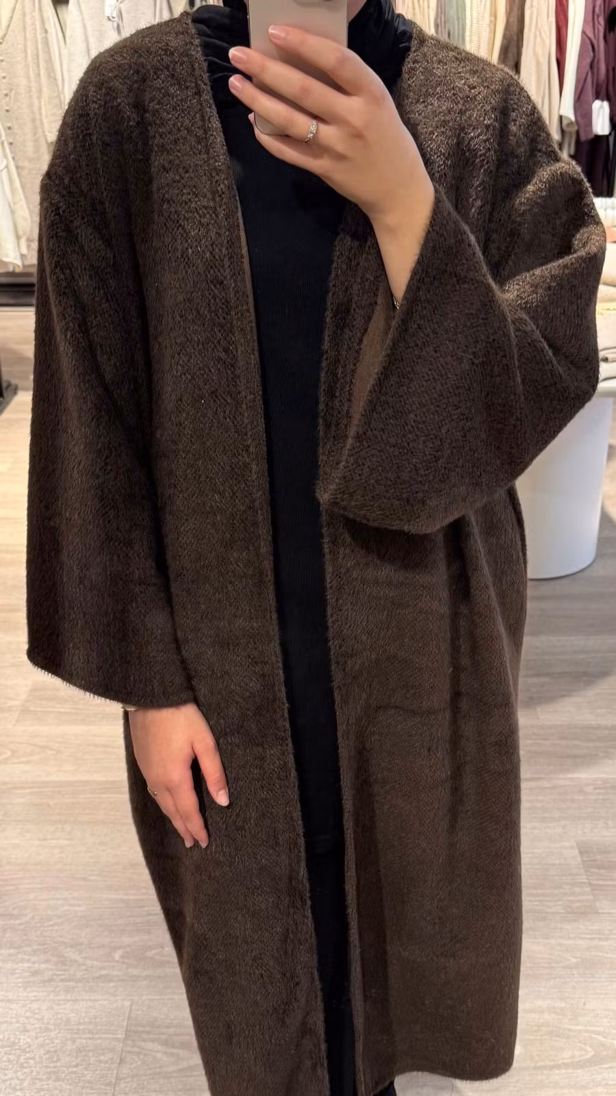 FLUFFY KIMONO-KÅPE  BRUN